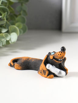 Фигура "Такса с костью" 4,6х4,5х10,6см