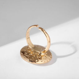 Кольцо «Перламутр» круг, цвет белый в золоте, безразмерное