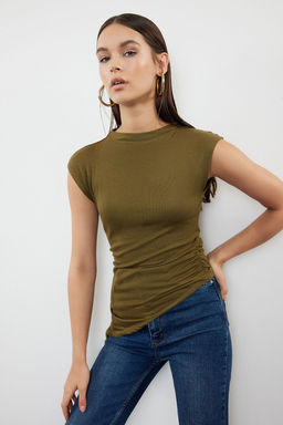 Haki Dik Yaka Buzgu/Drape Detayl? Fitted/Vucuda Oturan Asimetrik Orme Bluz TWOSS24BZ00534