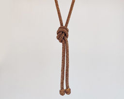 Колье из страз длинное