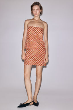 Top de tirantes espagueti con detalles decorativos - H&m фото 5