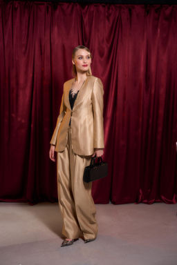 Комплект брючный (тройка) золотой 1748 Новый год