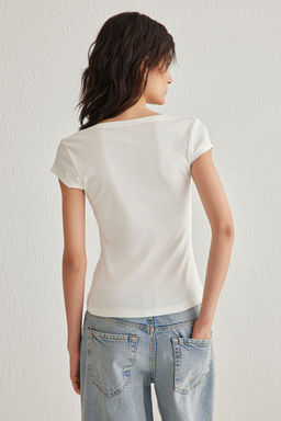 Trendyolmilla Ekru Kare Yaka Fitted/Vucuda Oturan Orme Bluz TWOSS25BZ00020 фото 5