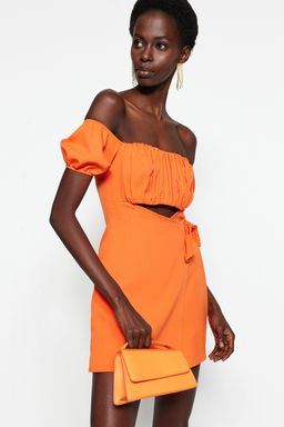 Turuncu Cut Out/Pencere Detayl? Dokuma K?sa Tulum TPRSS22EL1006