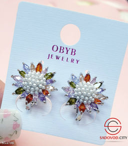 Женские серьги бижутерные