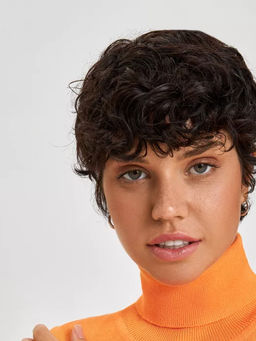 10200320091 Свитер жен. VASSA_22 персиковый - Concept club фото 2