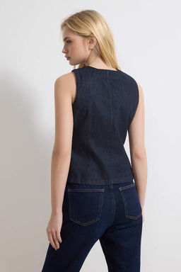 Koyu Mavi Dugme Detayl? Fitted 100% Pamuk Denim Yelek TWOSS26YE00004 - Trendyolmilla фото 6