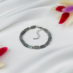 Браслет из Лабрадора