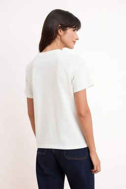 Ekru Regular/Normal Kal?p K?sa Kollu Nak?sl? Tok %100 Pamuk Orme T-Shirt TWOSS26TS00063 - Trendyolmilla фото 4