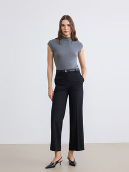 Beli Kemerli Standart Fit Kad?n Kuma? Pantolon