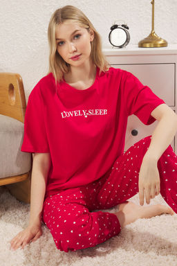 Trendyolmilla Kad?n Couple/Cift K?rm?z? Pamuklu Kalpli Sloganl? Orme Pijama Tak?m? THMSS25PT00283  фото 3
