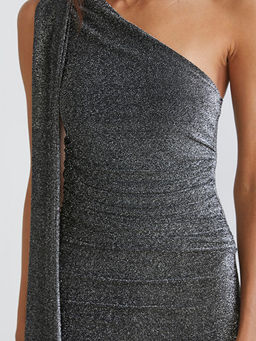 Tek Omuz Parlak G?r?n?ml? B?zg?l? Elbise