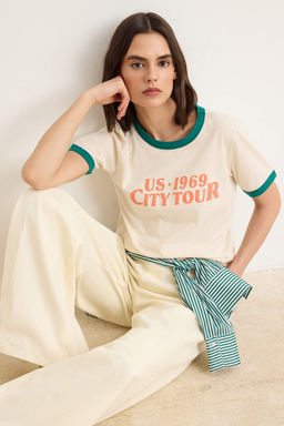 Tas Slogan Regular Bisiklet Yaka Standart Kol K?sa %100 Pamuk Orme T-Shirt TWOSS26TS00213