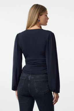Trendyolmilla Murdum Kruvaze Buzgu/Drape Detayl? Uzun Kollu Esnek Orme Bluz TWOAW25BZ00021
