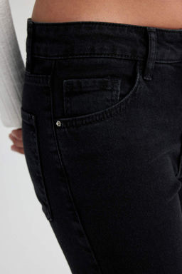 Джинсовые брюки узкого кроя с высокой талией длиной до щиколотки и потертостями - Defacto фото 5