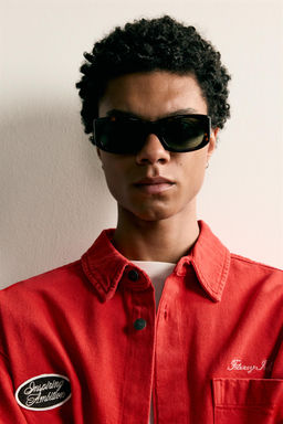 SOBRECAMISA BOXY FIT BORDADO PARCHES / Rojo - Zara фото 7