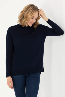 Женский темно-синий базовый свитер Неожиданная скидка в корзине