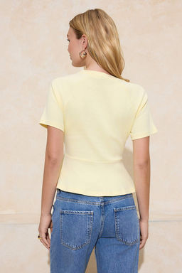 Sar? Peplum Reglan Kol K?sa Kollu Aksesuar Detayl? Interlok Orme Bluz TWOSS26BZ00242 - Trendyolmilla фото 4