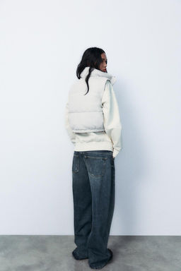 RUBBERISED PADDED CROP GILET - Zara фото 4