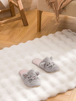 Nak??l? Pel?? Kad?n Ev Terli?i