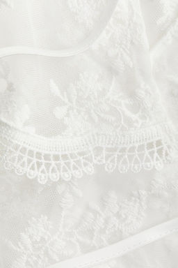 Blusa de encaje con volantes - H&m фото 6