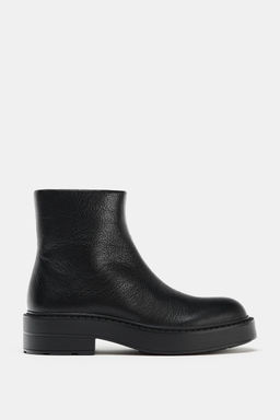 FLAT WATER-REPELLENT LEATHER ANKLE BOOTS - Zara фото 5