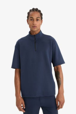 DeFactoFit Standart Fit Dik Yaka Fermuarl? Sporcu K?sa Kollu Skuba Dalg?c Kumas Tisort