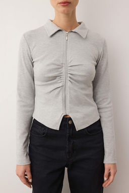 Gri Melanj Polo Yaka Fermuarl? Buzgulu Vucuda Oturan Esnek Orme Bluz TWOAW26BZ00169