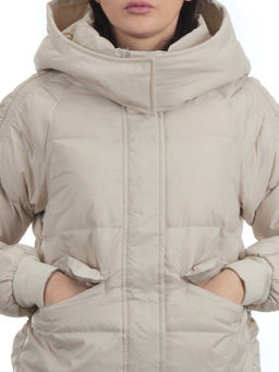 3064 LT. BEIGE Пуховик зимний женский (80% пух, 20% перо)