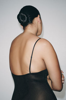 BODY SHORTS CON POLIAMIDA / Negro - Zara фото 4