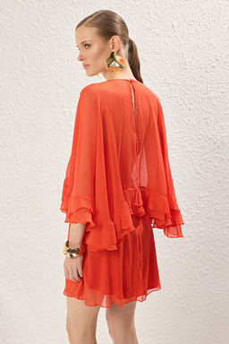 TRENDYOLMILLA Cok Renkli A-Kesim F?rf?rl? Astarl? Sifon Dokuma K?sa S?k Elbise TPRSS25EL00220  фото 10