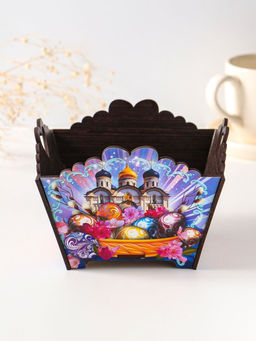 Конфетница квадратная или подставка под кулич Пасхальные яйца и храм. 10?13?13.5 см