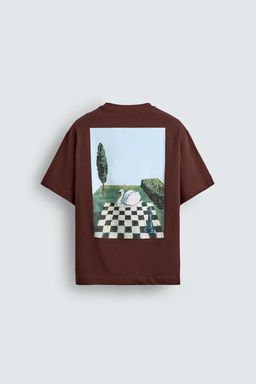 CAMISETA RELAXED FIT GR?FICO CUADRO / Burgundy