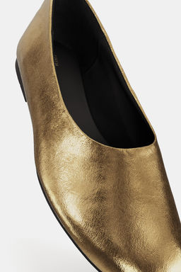 LAMINATED LEATHER BALLERINAS - Zara фото 3