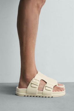 SANDALIA DOBLE TIRA ENGOMADA / Blanco Crema