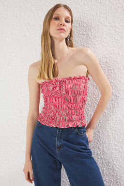 Trendyolmilla K?rm?z? Fiyonk Detayl? Fitted Straplez Potikareli Dokuma Bluz TWOSS25BZ00357