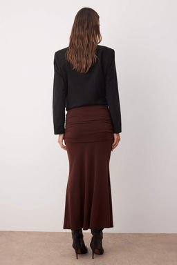 Kahverengi Buzgu/Drape Detayl? Maxi Esnek Orme Etek TWOAW26ET00066