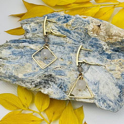 Серьги из Кварца, 4-8 мм, граненый, английский замок, Бразилия