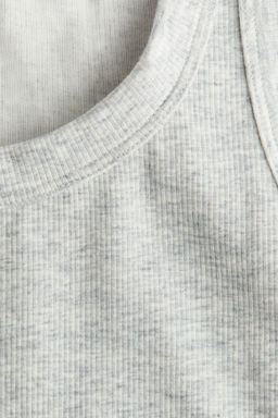 Camiseta sin mangas en canal? Cooling Slim Fit - H&m фото 5