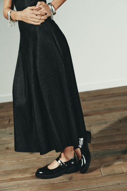 VESTIDO MIDI DENIM TRF PALABRA D EHONOR / Negro - Zara фото 4