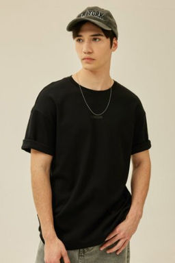 Comfort Regular Fit Rahat Kal?p Bisiklet Yaka Bask?l? K?sa Kollu Ag?r Kumas Tisort