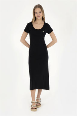 Женское черное трикотажное платье