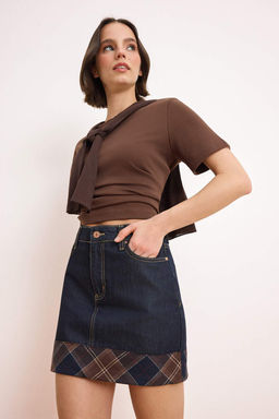 Koyu Mavi Ekose Detayl? Mini Denim Etek TWOSS26ET00067 - Trendyolmilla фото 3