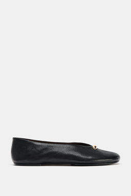 LEATHER BALLET FLATS WITH APPLIQU_ - Zara фото 2