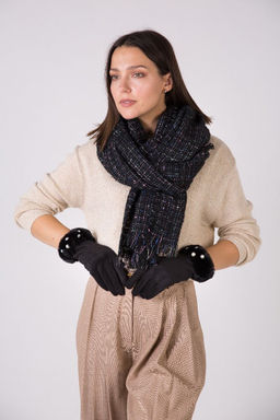 Перчатки черного цвета с мехом