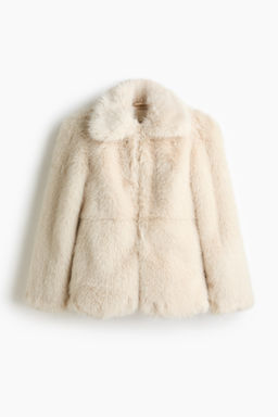 Chaqueta con hombreras