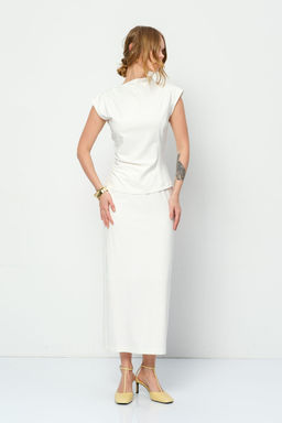 Топ Pirs 5901 молочный