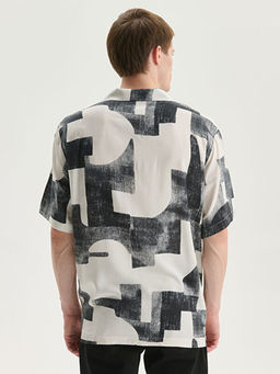 Regular Fit K?sa Kollu Desenli Erkek G?mlek