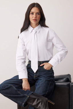 Beyaz Kravatl? Genis Kesim Gomlek TWOAW26GO00142 - Trendyolmilla фото 3