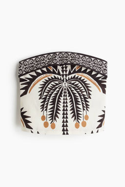 Top estampado con escote bandeau